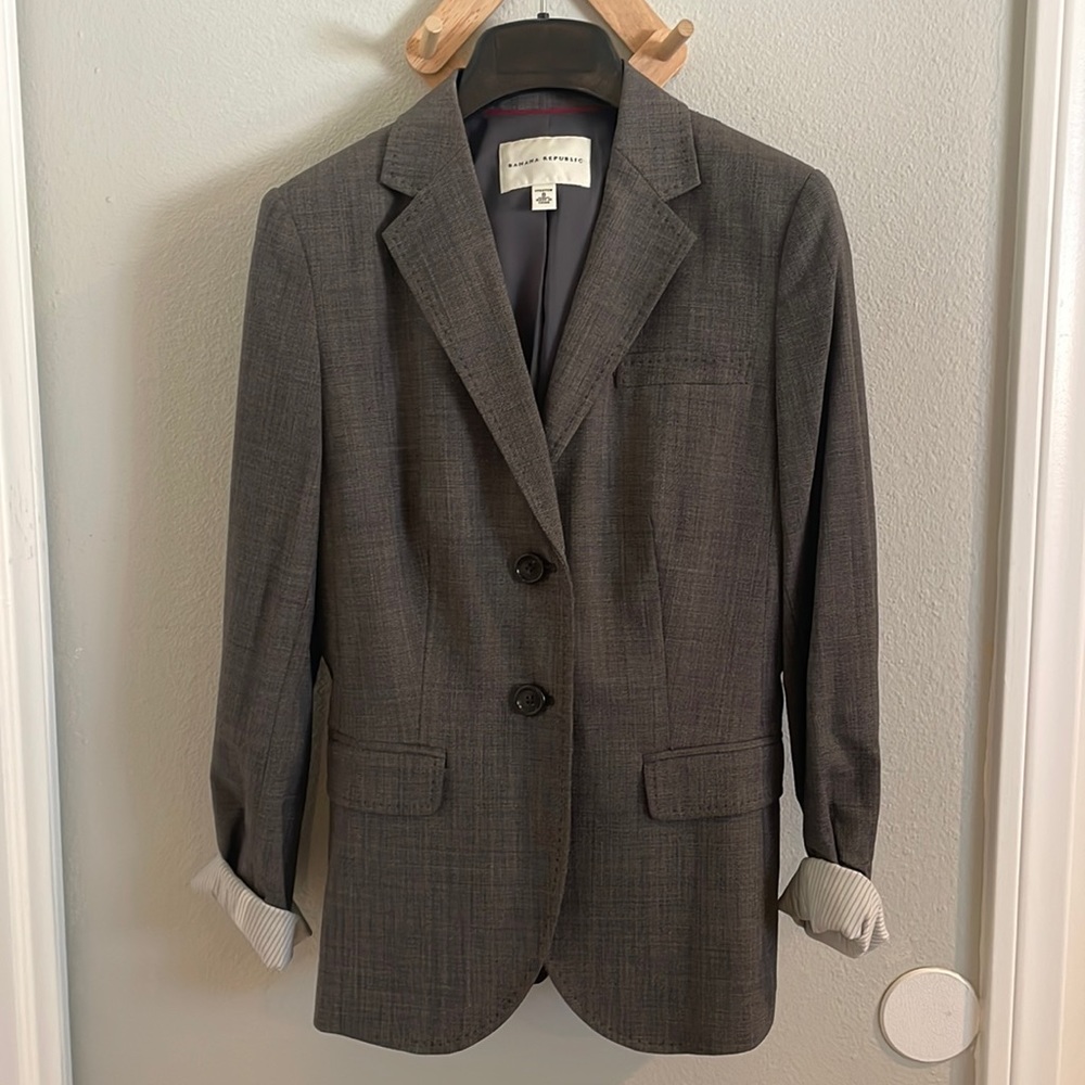 Banana Republic blazer (part of matching set, pants found in closet) lined